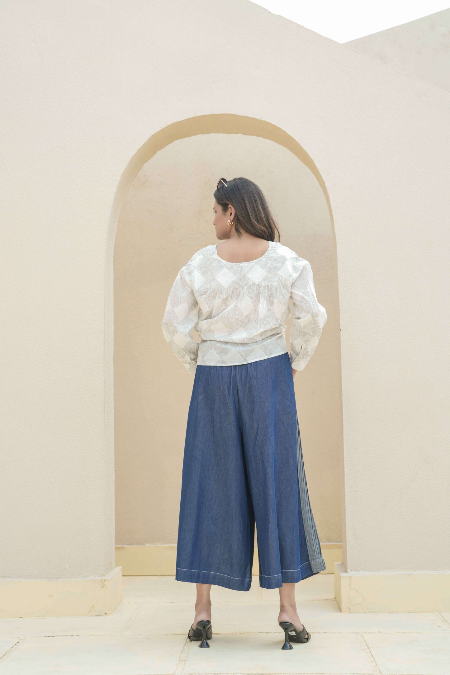 Grey white Shirt Top