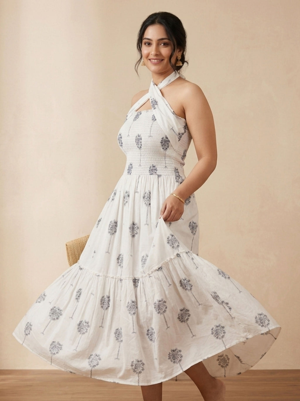 White Bobbin Elastic Dress
